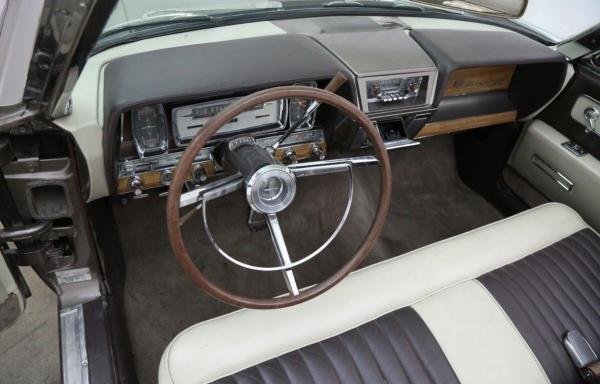 1962 Lincoln Continental Convertible 430 V8 Suicide