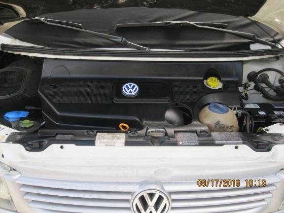 2002 Winnebago Rialta 2.8 Litre VW V-6 Engine