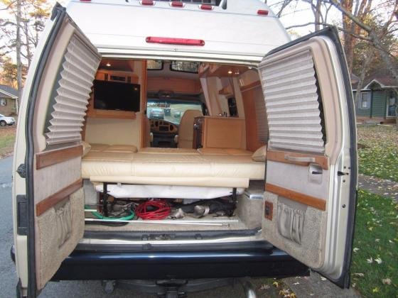 2007 Ford Pleasure Way Econoline Widebody Class B Conversion