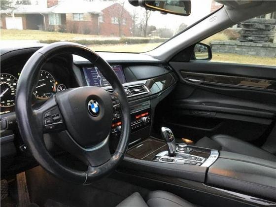 2012 BMW 750i xDrive Black Sapphire