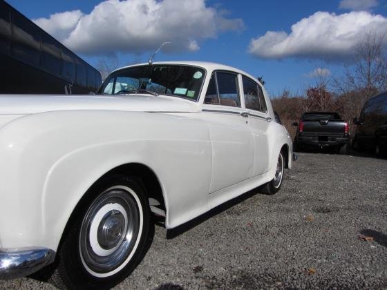 1963 Rolls-Royce Silver Spirit Spur Dawn SALOON