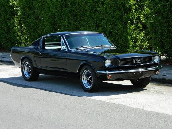 1966 FORD MUSTANG FASTBACK 2+2 FINISHED IN RAVEN BLACK