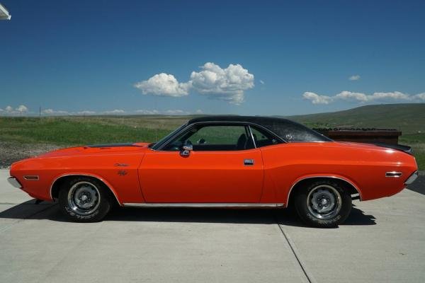 1970 Dodge Challenger RT SE 383 Magnum V8  335 HP