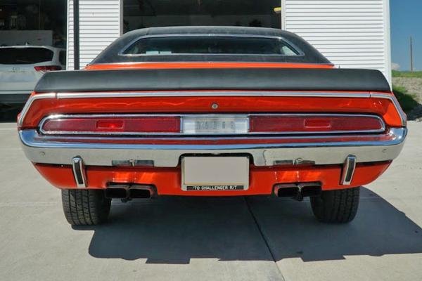 1970 Dodge Challenger RT SE 383 Magnum V8  335 HP