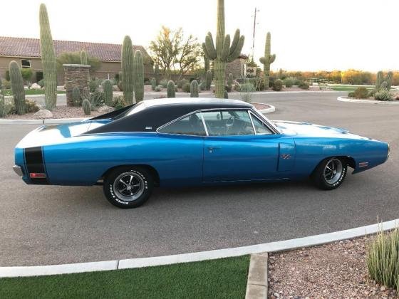 1970 Dodge Charger RTSE Factory 440 4 speed B5 blue six pack