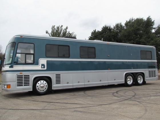 1990 NEWELL MODEL 410 41 FT TURBO DIESEL PUSHER MOTORHOME