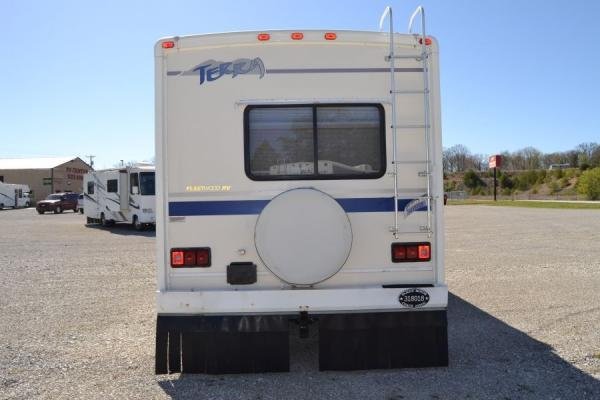 2003 Fleetwood Terra 31H Class A GM Motor Home