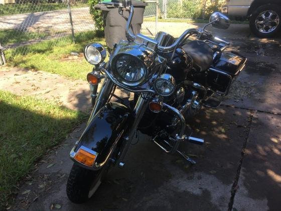 2008 Harley-Davidson Touring ROAD KING