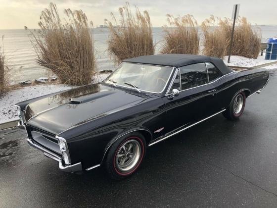 1966 PONTIAC GTO CONVERTIBLE BLACK 389 TRI-POWER