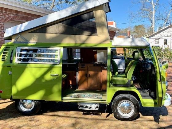 1976 Volkswagen Bus/Vanagon Westfalia Custom LED