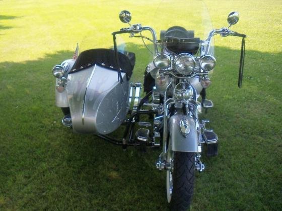 1999 Harley-Davidson with Sidecar Mint