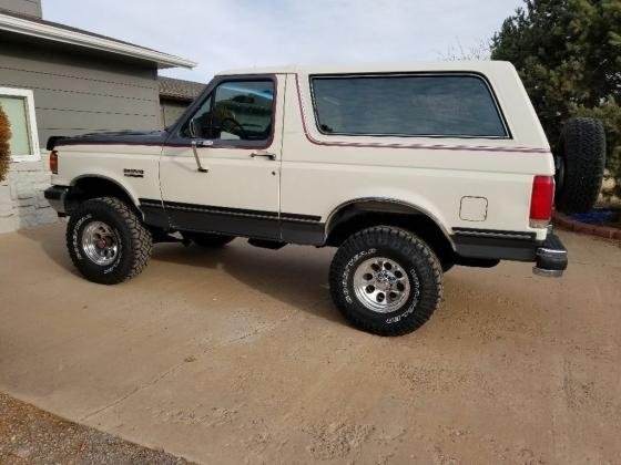 1990 Ford Bronco XLT Automatic AC