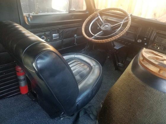 1972 Ford Econoline Club Wagon 302