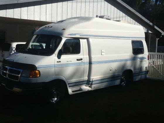 2000 Coach House 192KS LE 5.2L Gas