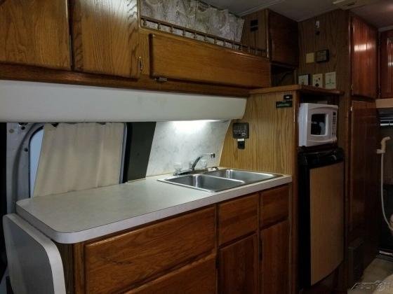 1995 Ford Airstream B-190 Class B Motorhome