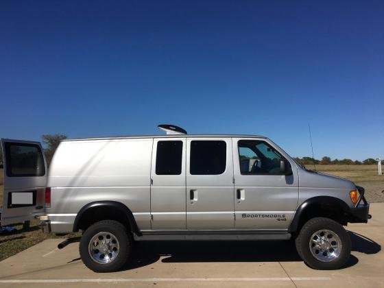 2006 Sportsmobile Ford E350 Quigley 4X4