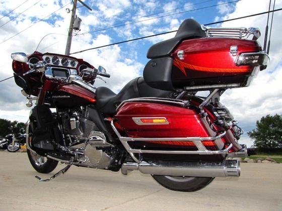 2014 Harley-Davidson CVO Ultra Limited FLHTKSE