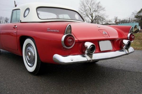 1955 Ford Thunderbird V8 Automatic