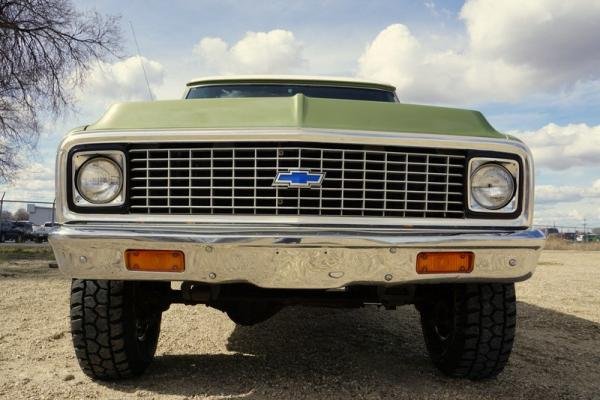 1971 Chevrolet Suburban Custom 20 Deluxe