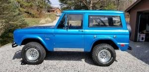 1969 Ford Bronco 3 Speed 302