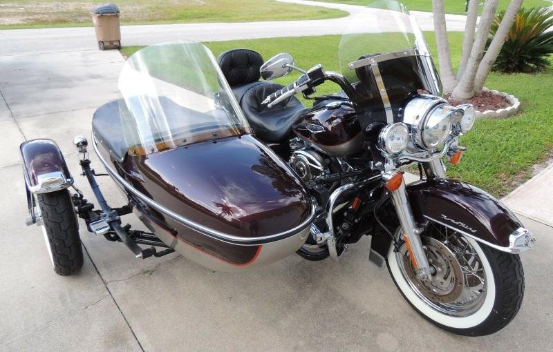 Motorcycles - 2007 Harley-Davidson Road King Classic w/Sidecar