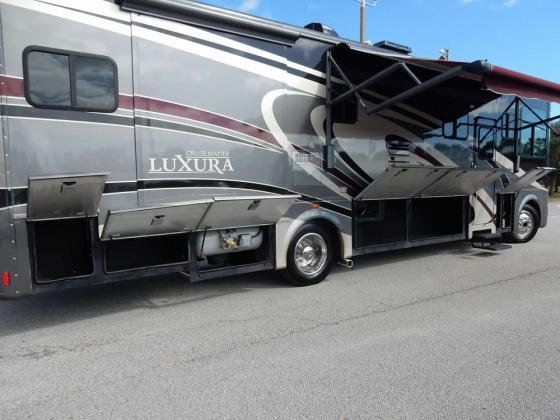 2005 Georgie Boy Cruise-Master Luxura 3640TS Motorhome