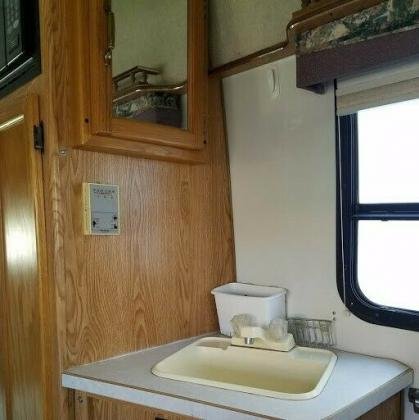 1998 Coachman Starflyte Class B 63k Miles