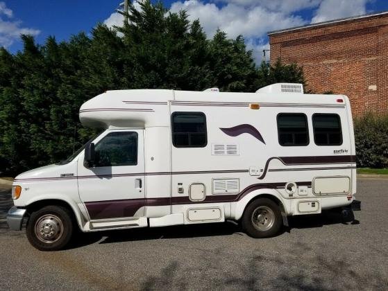 1998 Coachman Starflyte Class B 63k Miles