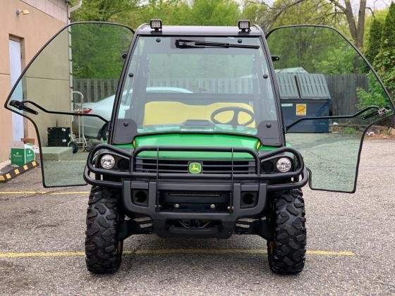 2015 John Deere Gator 825i 4WD