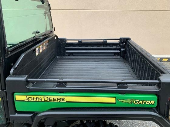 2015 John Deere Gator 825i 4WD