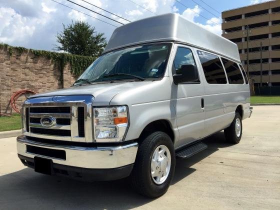 2011 Ford E-Series Wheelchair Access E350 XL