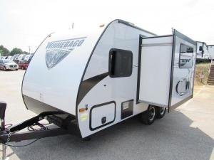 2019 Winnebago Micro Minnie New w/Features