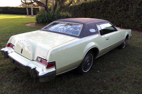 1974 Lincoln Continental Mark IV 460ci V8 Pastel Lime