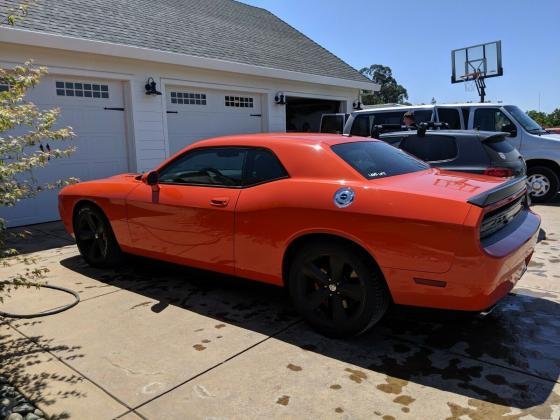 2010 Dodge Challenger SRT8 6.1 L Hemi V8