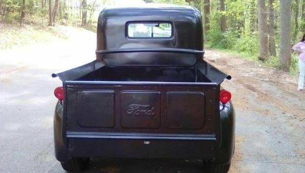 1942 Ford F100 A/C and PW