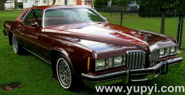 1977 Pontiac Grand Prix LJ Coupe 400 AC