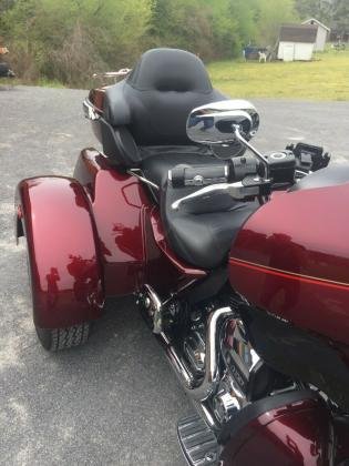 2016 Harley-Davidson FLHTCUTG-Tri-Glide Ultra Classic Trike