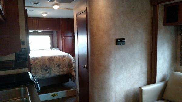 2013 Itasca Impulse 26Q 1-Slide C Class