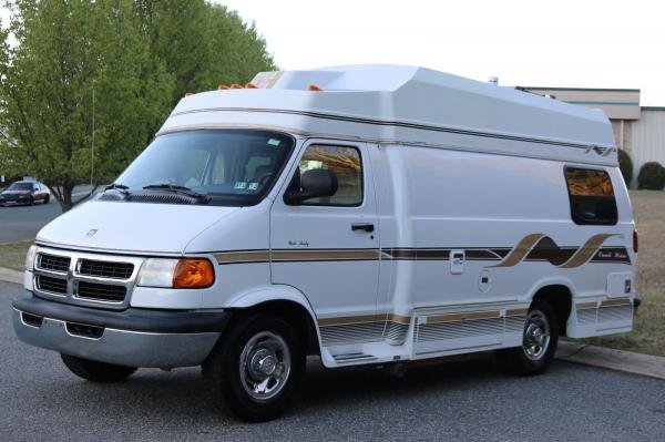 1998 Dodge Van 3500 Coach House 192TB Motorhome Conversion