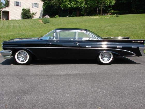 1959 Pontiac Bonneville Coupe Hardtop