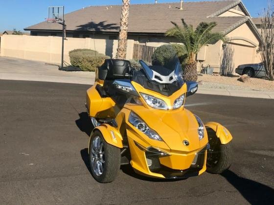 2015 Can-Am Spyder Limited RT Low Miles!