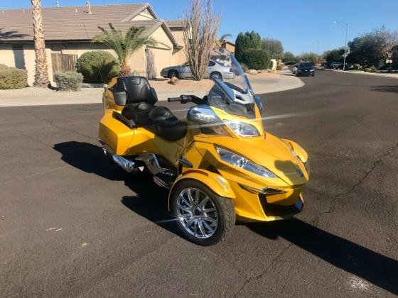 2015 Can-Am Spyder Limited RT Low Miles!