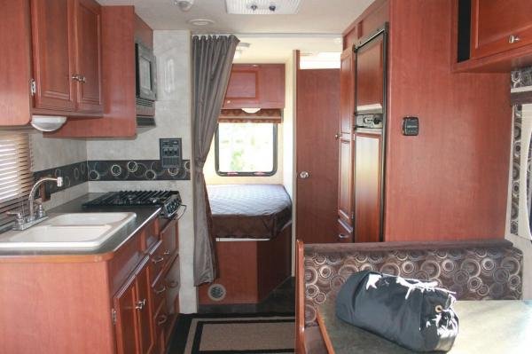 2012 Itasca Impulse 24V Class C Low Miles RV