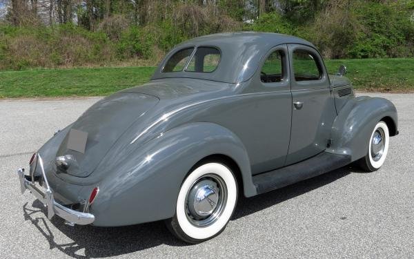 1938 Ford Deluxe Coupe Manual