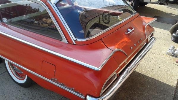 1960 Ford Country Squire Wagon 4 Doors