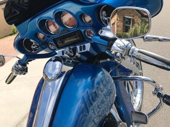 2012 Harley-Davidson Touring Pearl Blue