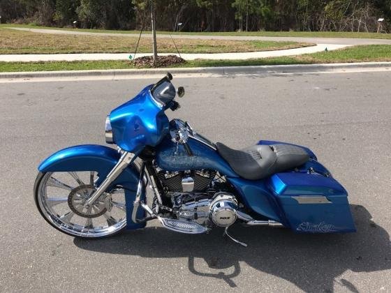 2012 Harley-Davidson Touring Pearl Blue