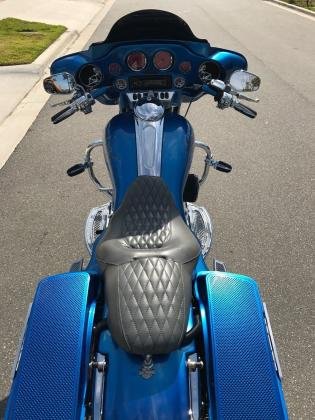 2012 Harley-Davidson Touring Pearl Blue