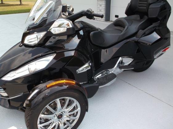 2013 Can-Am Spyder RT Limited Like New