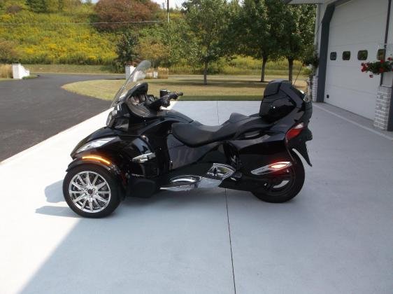 2013 Can-Am Spyder RT Limited Like New